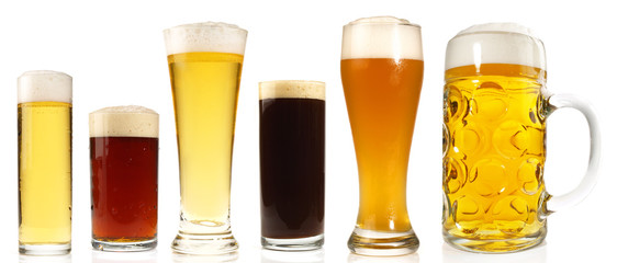 Deutsche Biersorten - Bier Gläser mit Schaum 