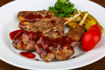 Grilled lamb chops
