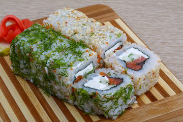 Tuna and dill roll