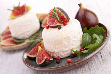 goat cheese and fresh fig