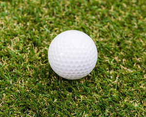 Mini golf ball