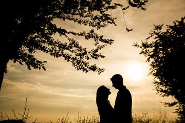 amore coppia silhouette