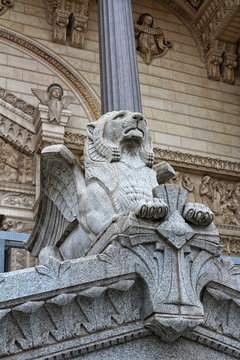 Lyon - Fourvi&egrave;re - Lion de Juda