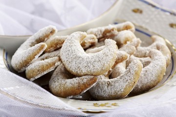 Christmas baking: vanilla crescents