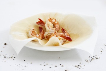 Fried prawns on kitchen roll