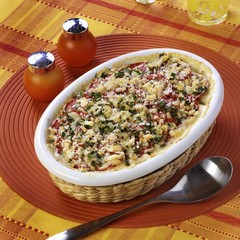 Macaroni cheese with bacon