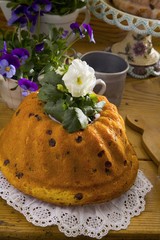 Baba with raisins (Polish Easter cake)