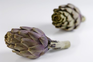 Obraz premium Two artichokes