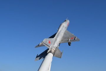 Monument to the fighter aircraft.