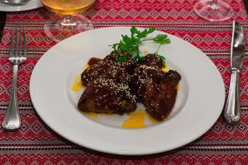 Chicken wings in honey and soy sauce