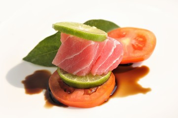Tuna fillet with ingredients