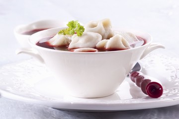 Borschtsch with ravioli