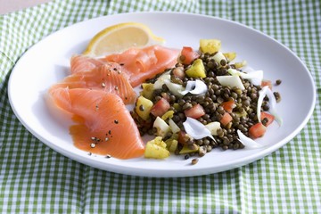 Smoked salmon with a lentil salad