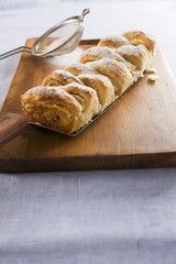 A bread plait with halva