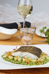 Fish fillet with peas