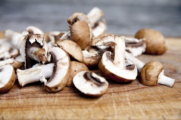 Sliced brown mushrooms