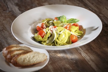Tortellini with cherry tomatoes