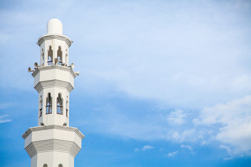 Fototapeta na wymiar architecture of floating Mosque in Kuala Terengganu, Malaysia
