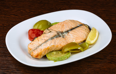Salmon with grilled vegetables