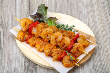 Raw prawn skewer