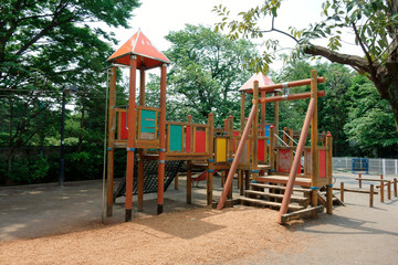 Fototapeta na wymiar 児童遊戯公園,児童遊戯公園内の各施設