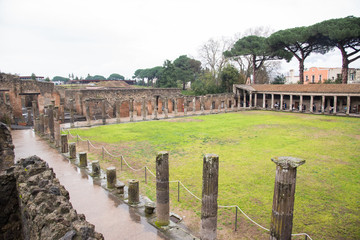 Pompeii on a rainy day 雨の日のポンペイ遺跡