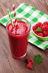 Raspberry smoothie and berries