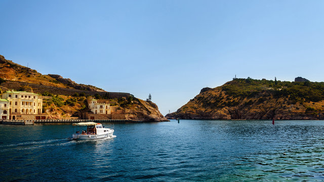 Fototapeta Balaklava bay. Urban landscape