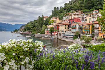 Obraz premium Varenna on Como's lake - Italy