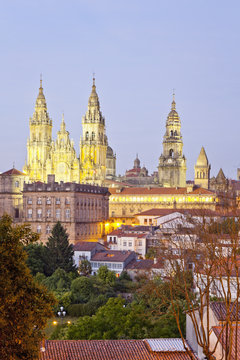 Spain, Province of Galicia, Santiago de Compostela, View to the Cathedral in the evening