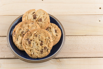 milk chocolate toffee almond cookies