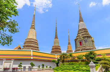 Fototapeta premium Thai architecture in Wat Pho at Bangkok, Thailand.