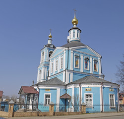 Fototapeta na wymiar 水色のロシアの教会
