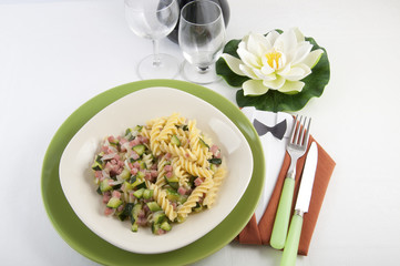 fusilli with zucchini and ham