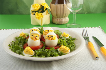 spirit boiled eggs made ​​with chicken meat