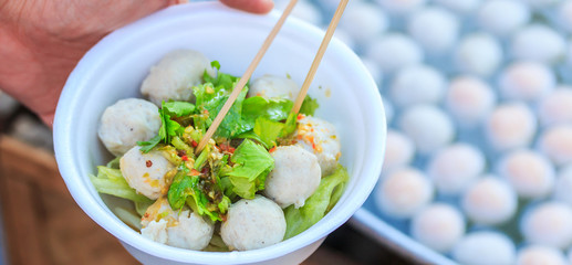 Meat balls with spicy sauce