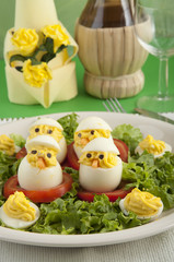 spirit boiled eggs made ​​with chicken meat