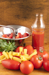 Roman and San Marzano tomatoes to make the past