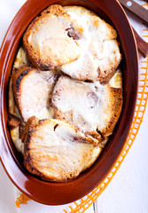 Rich bread and butter pudding