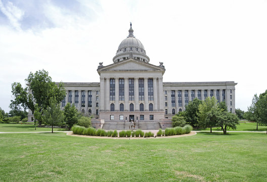Oklahoma state capital building in Oklahoma city
