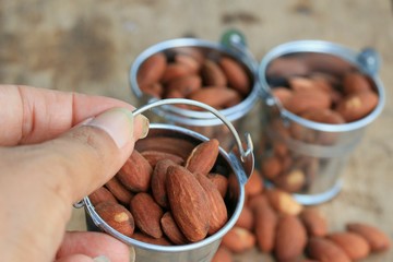 almonds with salt