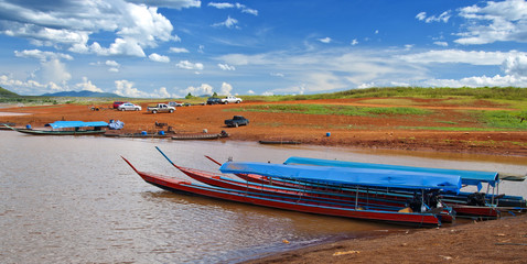 Fototapeta premium Nature scene with beautiful lake in Thailand.