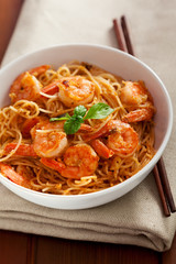 Thai rice noodles with shrimps