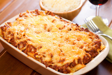 Macaroni Bolognese
