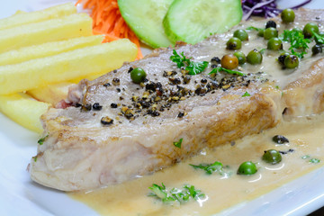 pork chop with pepper sauce