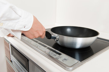 IHクッキングヒーターとフライパン