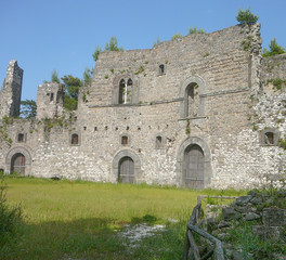 Fototapeta na wymiar Rocca ruins in Caserta