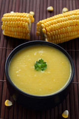 Corn soup is vegetarian food.