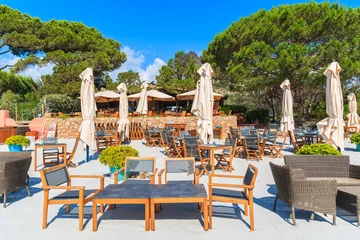 Photo sur Plexiglas Plage de Palombaggia, Corse Restaurant sur la plage de sable de Palombaggia, Corse, France.