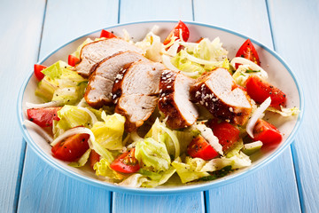 Roast chicken fillet and vegetables 